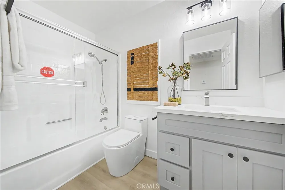 14682 Moon Crest Lane, #B Chino Hills, CA 91709