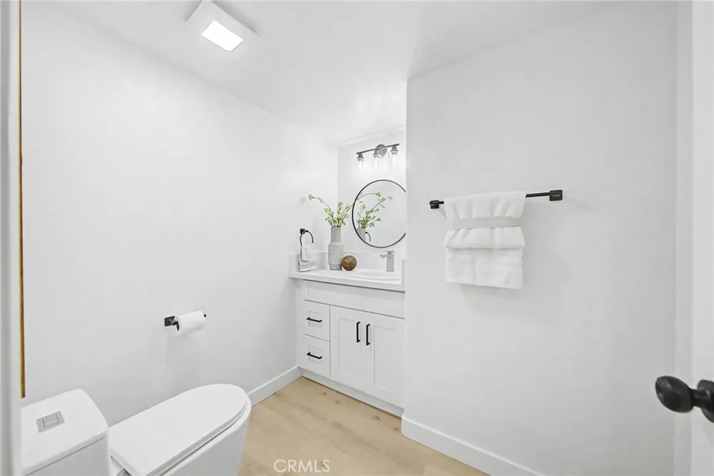 14682 Moon Crest Lane, #B Chino Hills, CA 91709