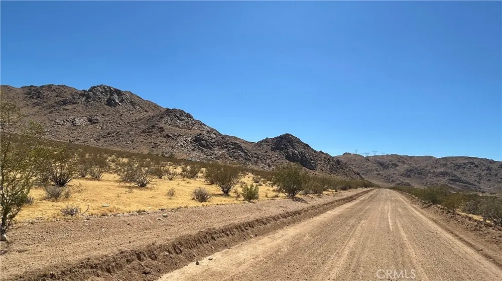 30455 Holmes Rd Lucerne Valley, CA 92356