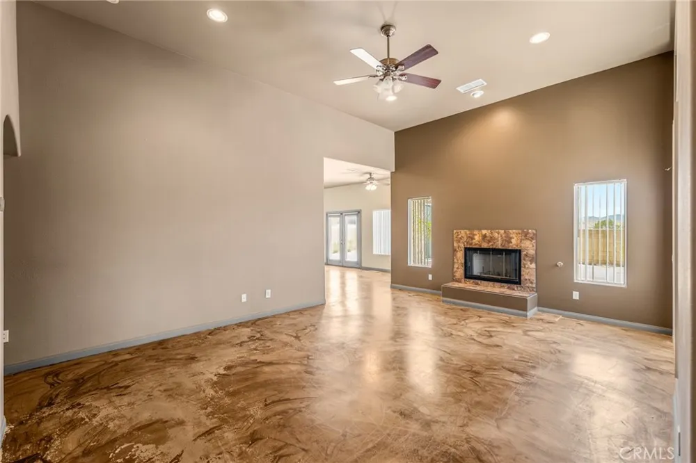 49110 Vista Morongo Valley, CA 92256