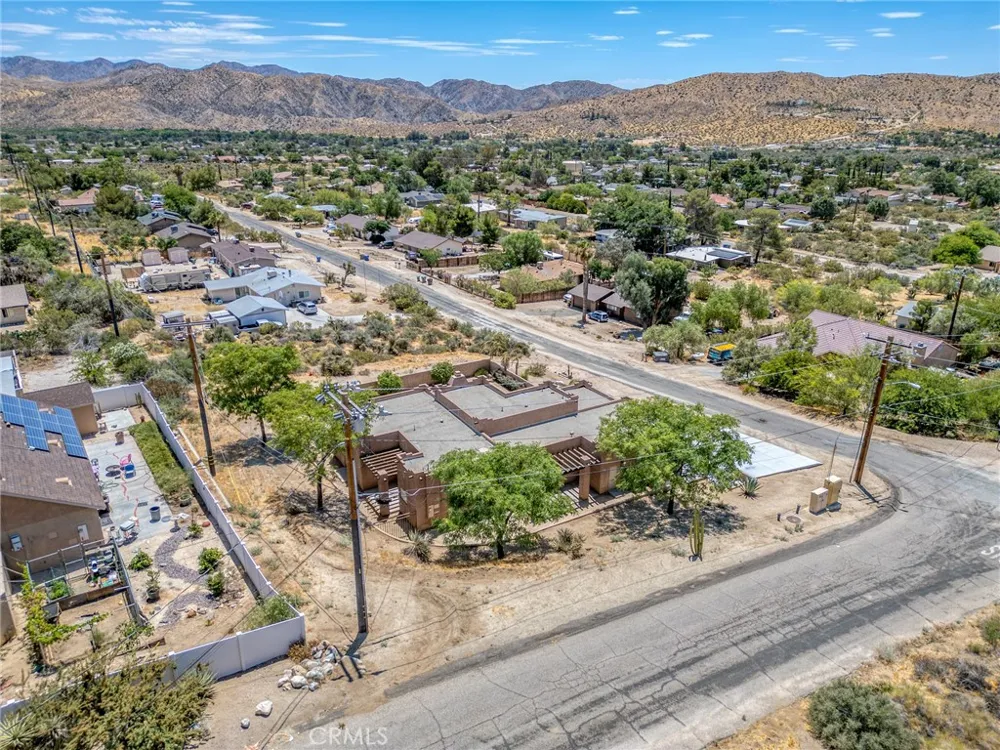 49110 Vista Morongo Valley, CA 92256