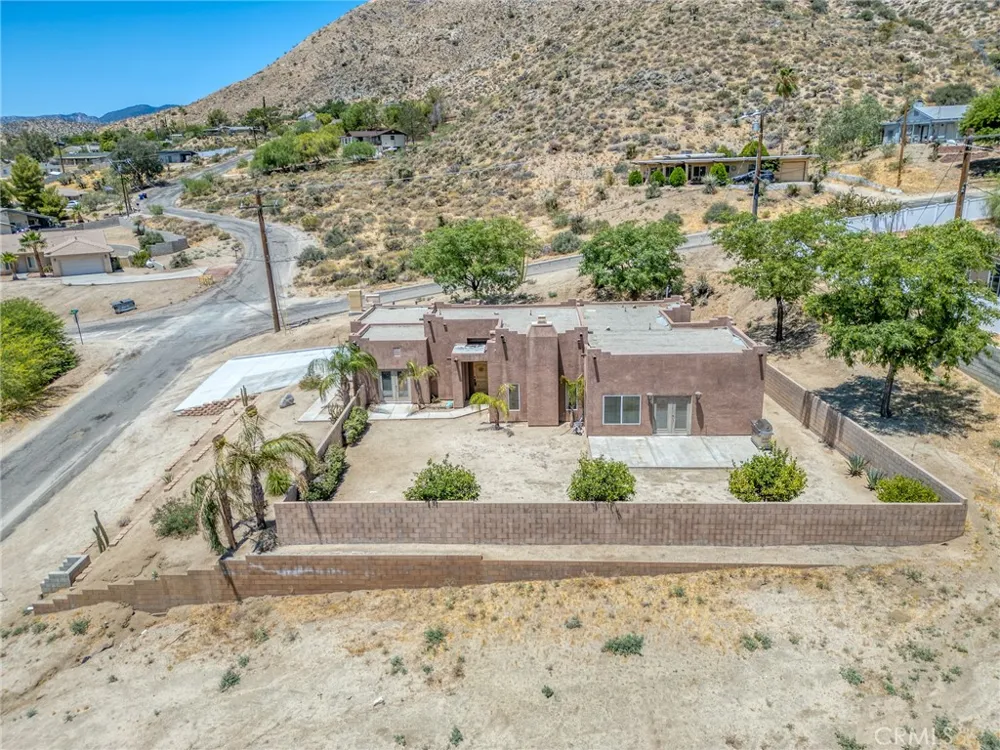 49110 Vista Morongo Valley, CA 92256