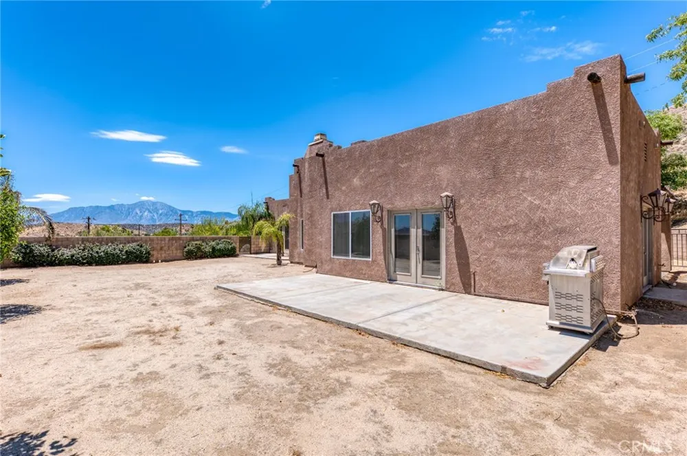 49110 Vista Morongo Valley, CA 92256