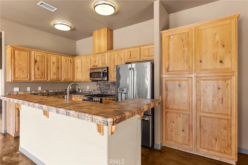 49110 Vista Morongo Valley, CA 92256