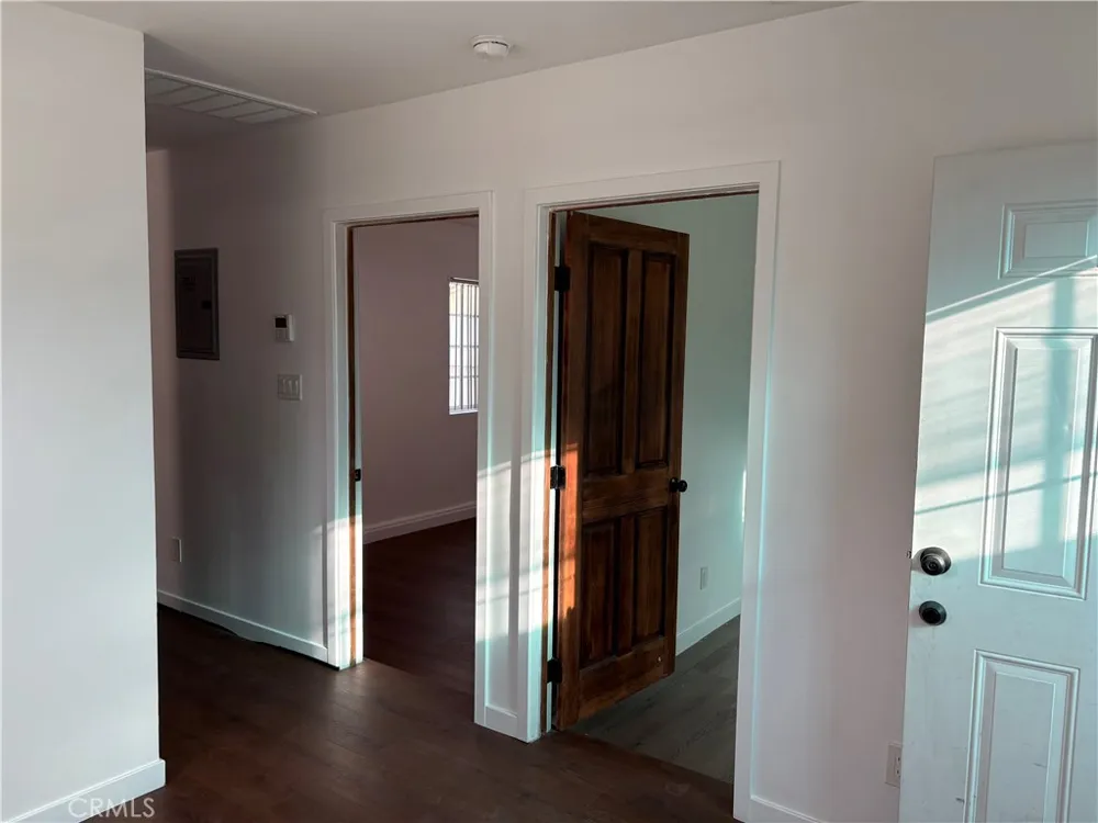 7501 Corbin Winnetka, CA 91306
