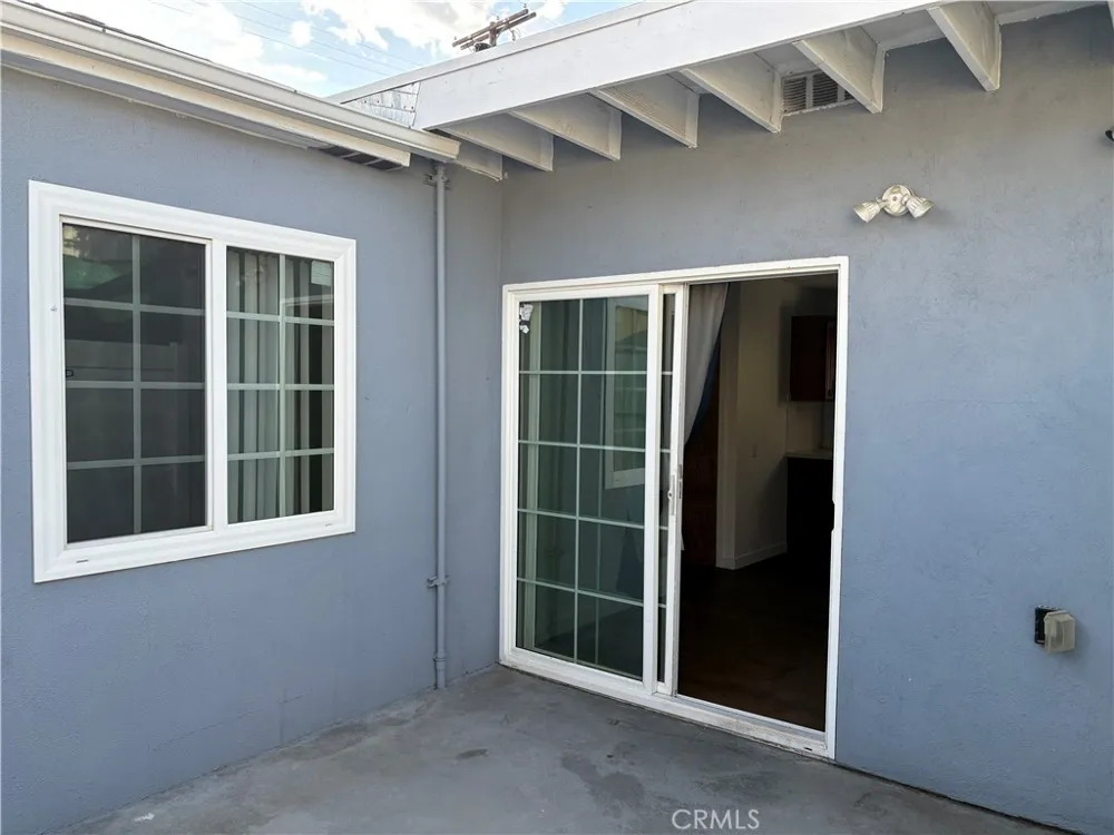 7501 Corbin Winnetka, CA 91306