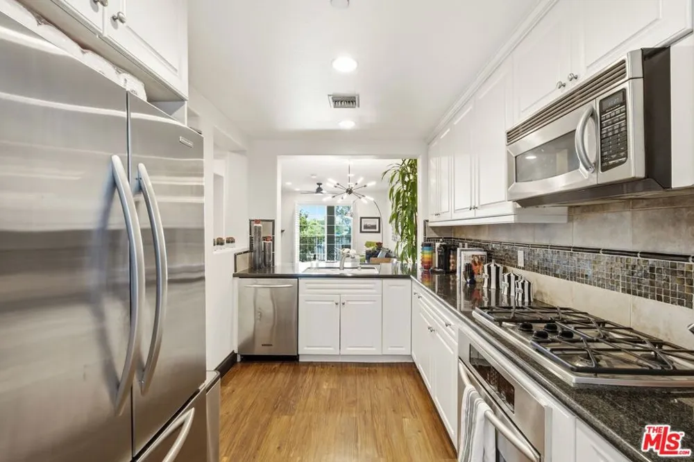 12975 Agustin Place #218 Playa Vista, CA 90094
