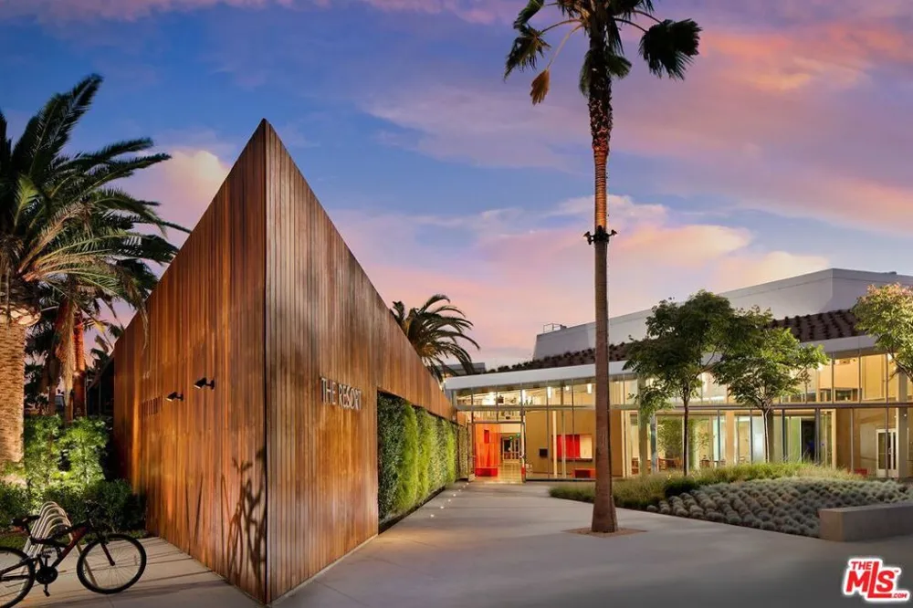 12975 Agustin Place #218 Playa Vista, CA 90094