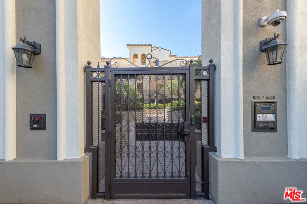 12975 Agustin Place #218 Playa Vista, CA 90094