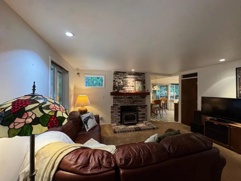 6975 La Honda Road La Honda, CA 94020