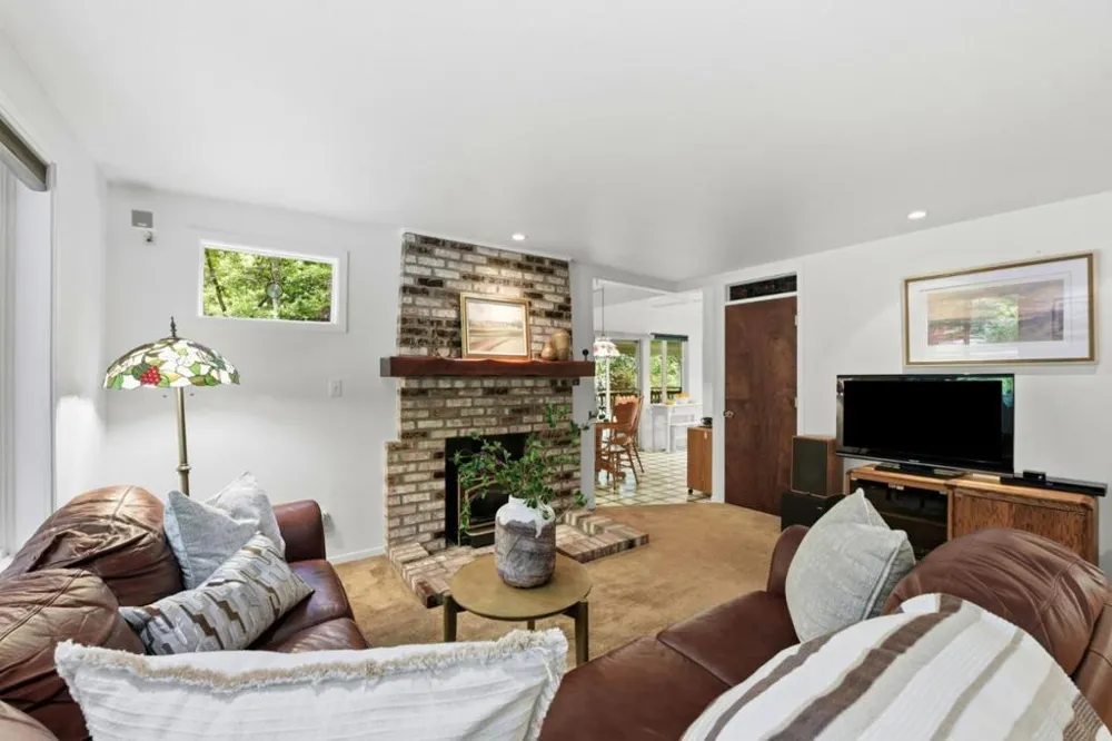 6975 La Honda Road La Honda, CA 94020