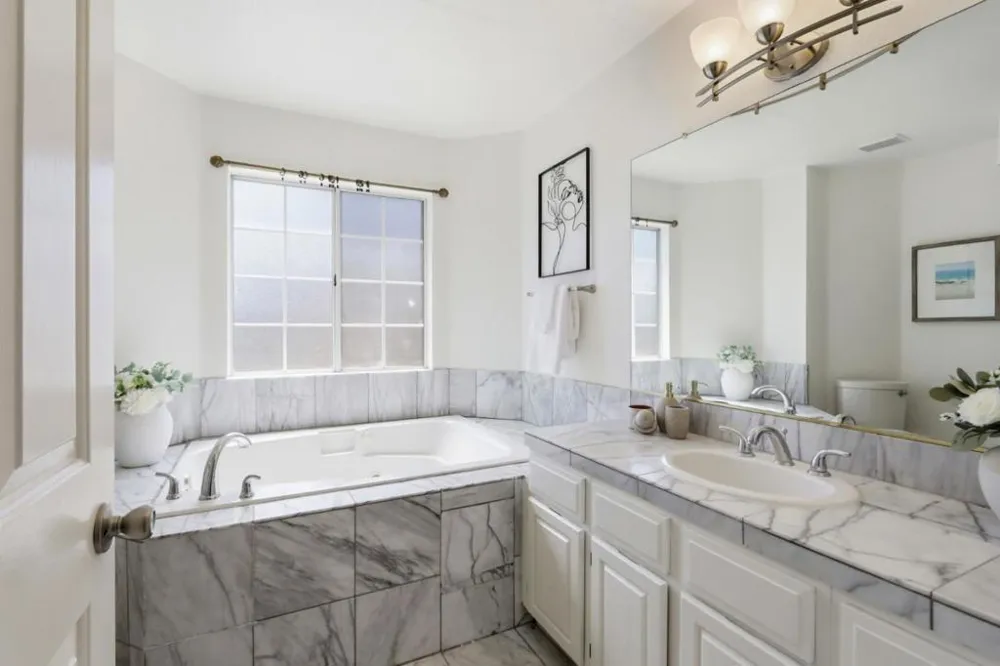 102 Dot Avenue Campbell, CA 95008
