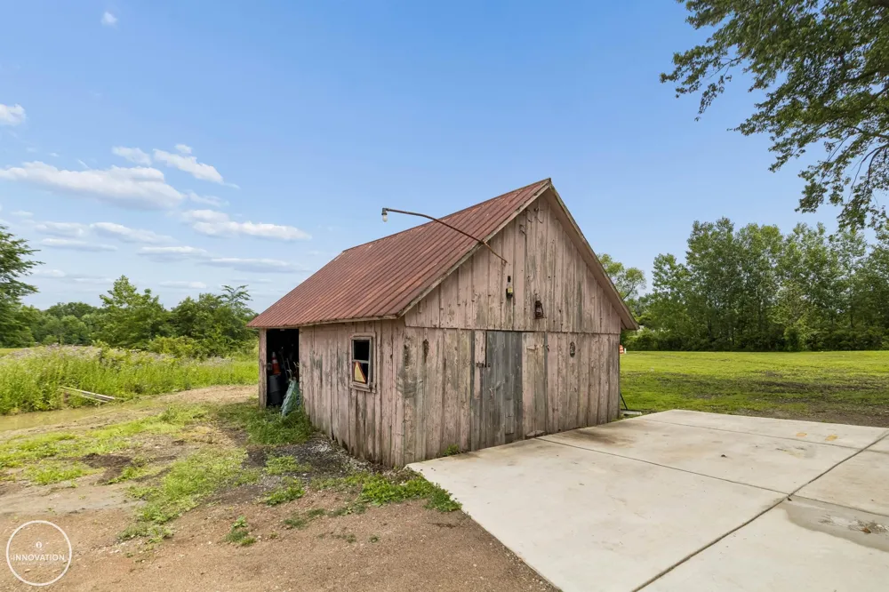 6266 Plank Road Cottrellville Township, MI 48039