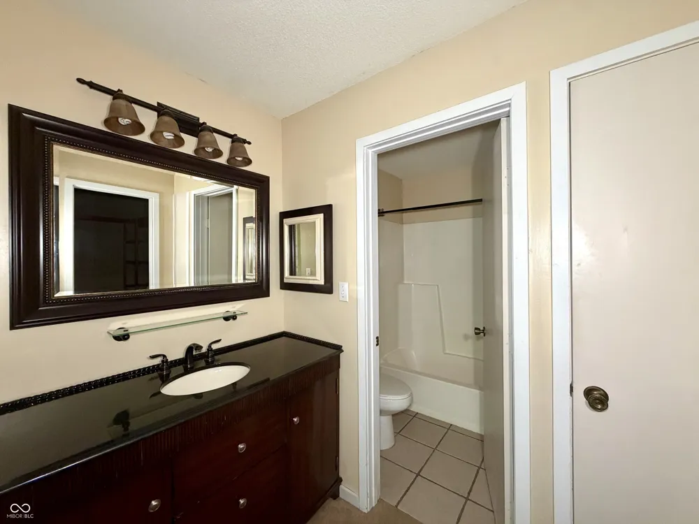 9451 S Pointe Lasalles Drive S #63 Bloomington, IN 47401
