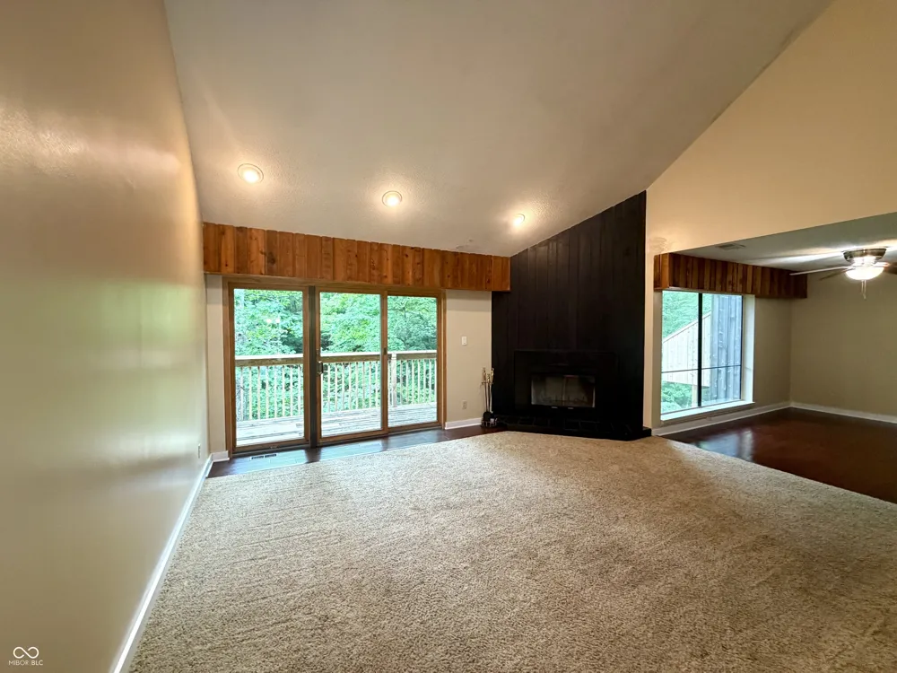 9451 S Pointe Lasalles Drive S #63 Bloomington, IN 47401