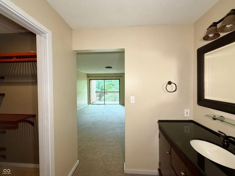 9451 S Pointe Lasalles Drive S #63 Bloomington, IN 47401