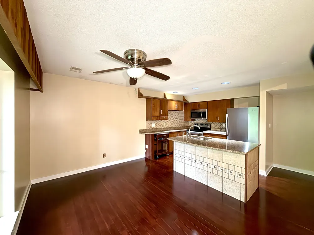 9451 S Pointe Lasalles Drive S #63 Bloomington, IN 47401