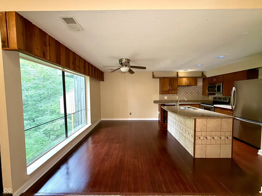 9451 S Pointe Lasalles Drive S #63 Bloomington, IN 47401