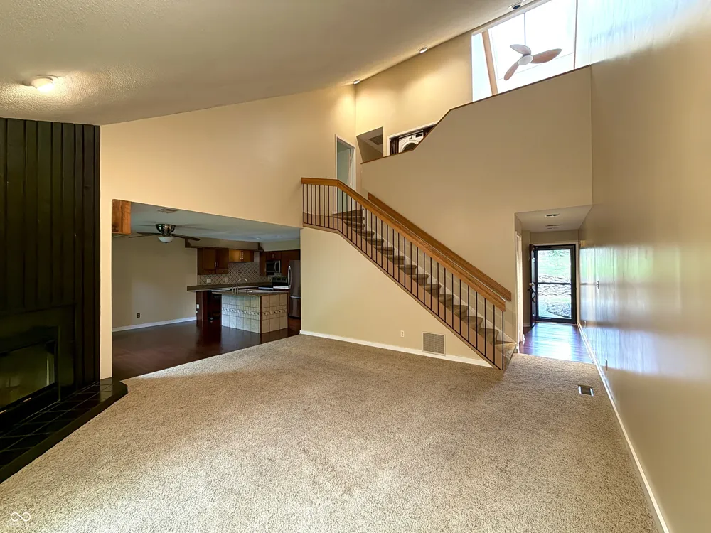 9451 S Pointe Lasalles Drive S #63 Bloomington, IN 47401