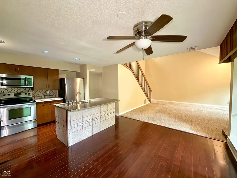 9451 S Pointe Lasalles Drive S #63 Bloomington, IN 47401