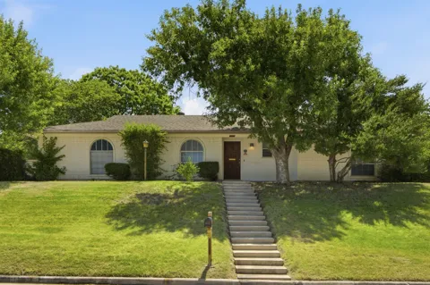4128 Arroyo Trail