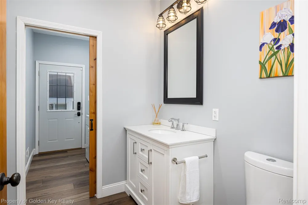 1210 W Oakley Park Road Commerce Charter Township, MI 48390