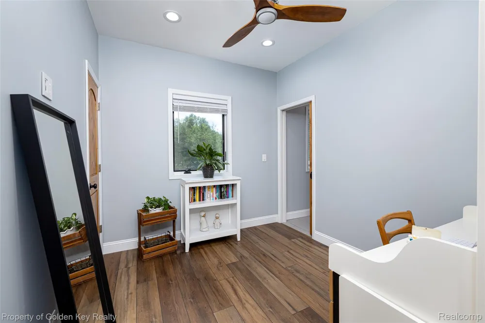1210 W Oakley Park Road Commerce Charter Township, MI 48390