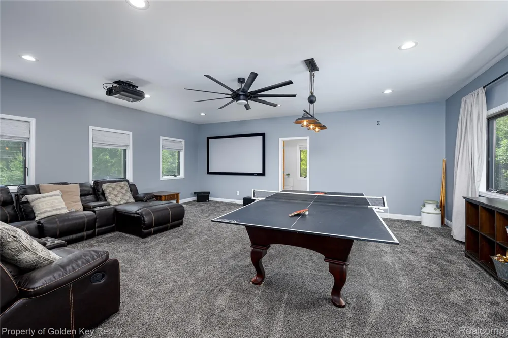 1210 W Oakley Park Road Commerce Charter Township, MI 48390