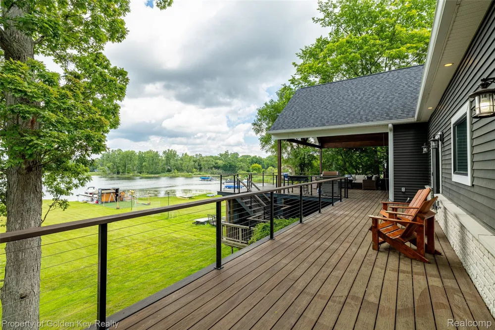 1210 W Oakley Park Road Commerce Charter Township, MI 48390