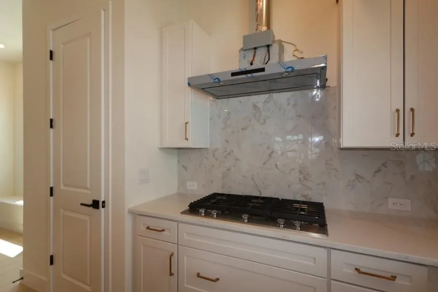1650 SPRINGWELL LANE Sarasota, FL 34240