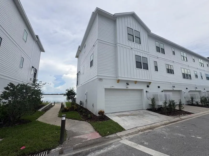 1650 SPRINGWELL LANE Sarasota, FL 34240