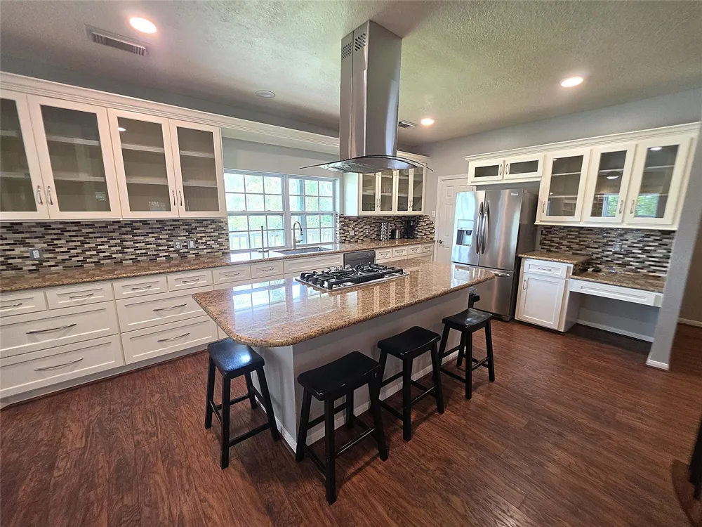 3530 Highway 146 S Shoreacres, TX 77571