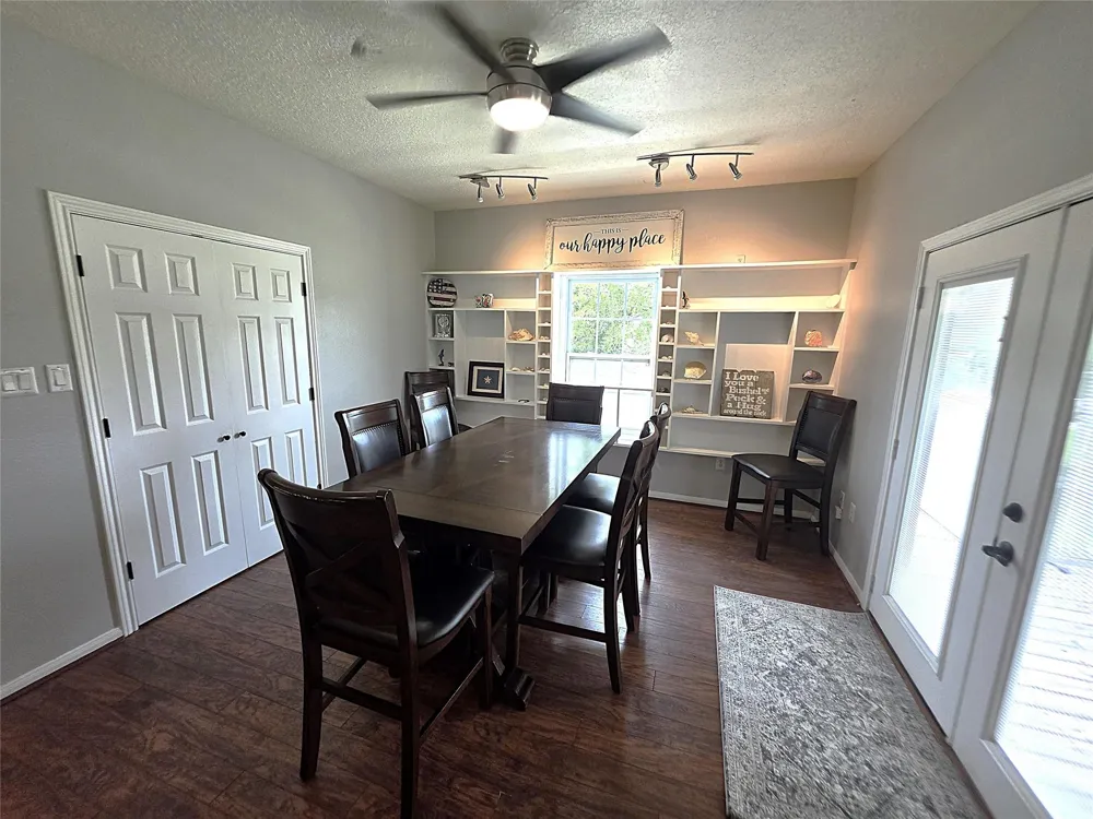 3530 Highway 146 S Shoreacres, TX 77571