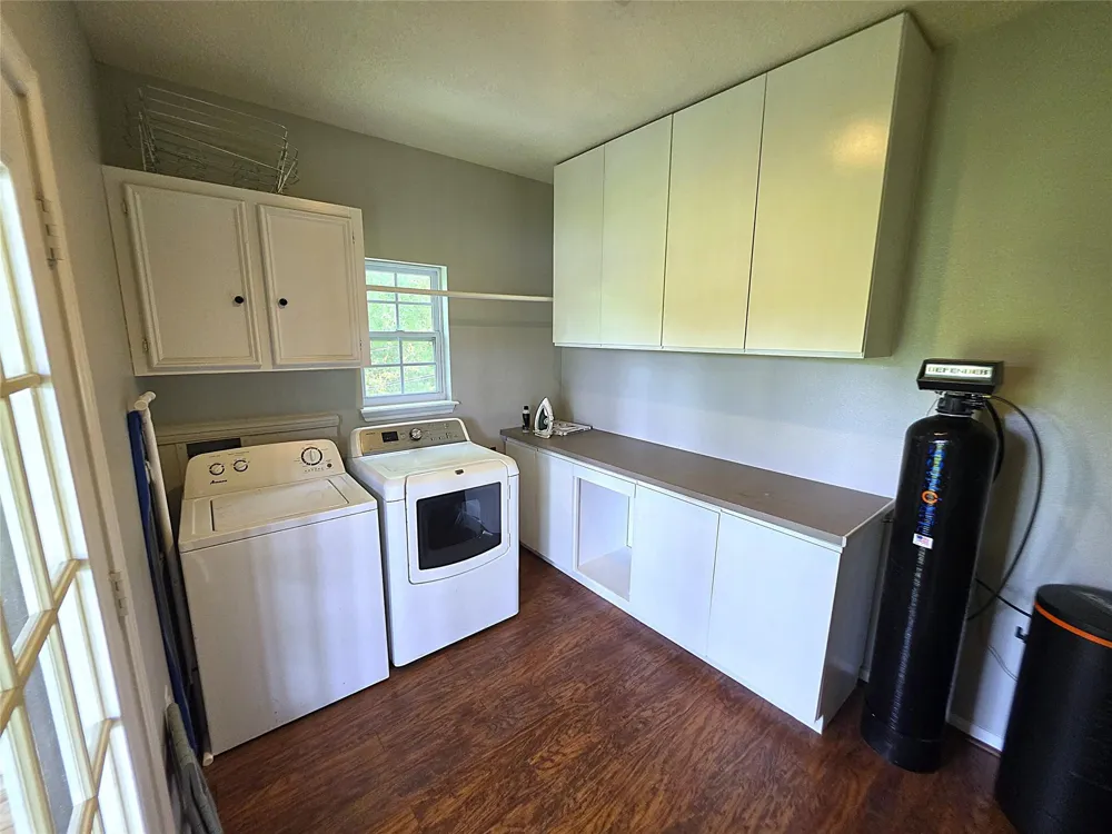 3530 Highway 146 S Shoreacres, TX 77571
