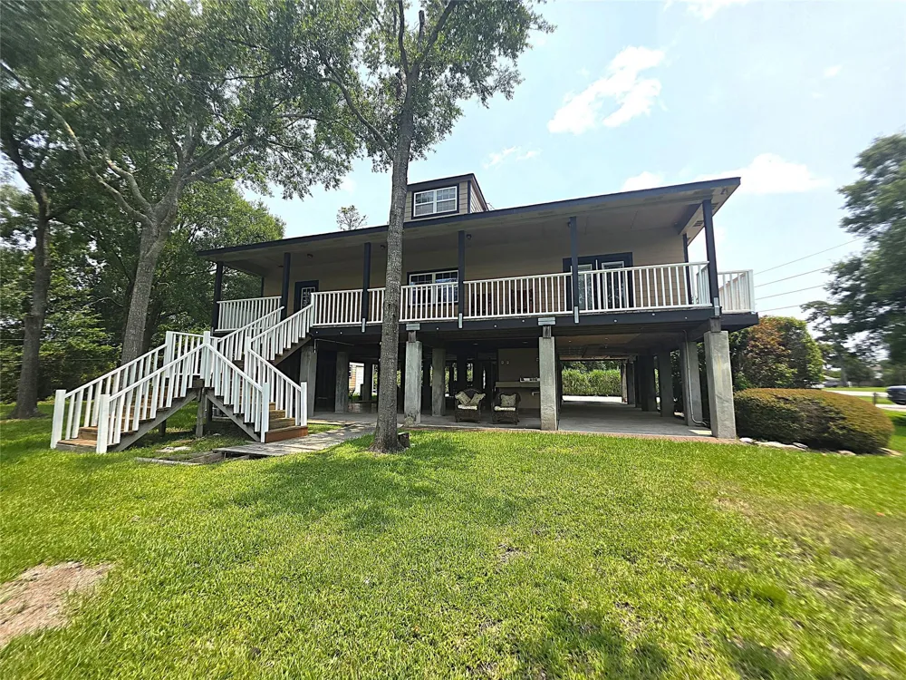 3530 Highway 146 S Shoreacres, TX 77571