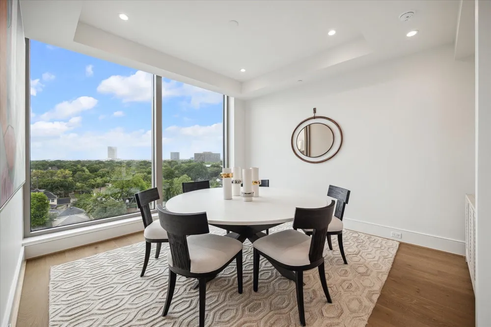 5656 San Felipe Street, Unit 701 Houston, TX 77056