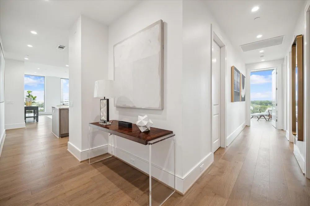 5656 San Felipe Street, Unit 701 Houston, TX 77056
