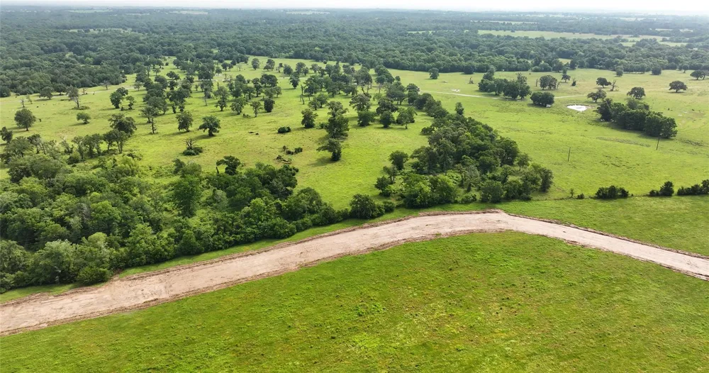 14 Baker Ridge Rd Midway, TX 75852