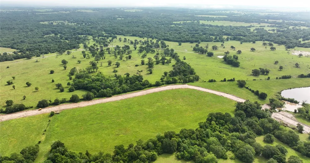 14 Baker Ridge Rd Midway, TX 75852