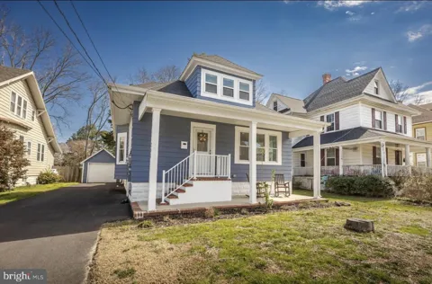 205 6TH STREET
