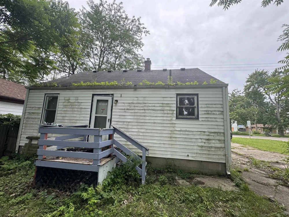4115 Hess Avenue Saginaw City, MI 48601