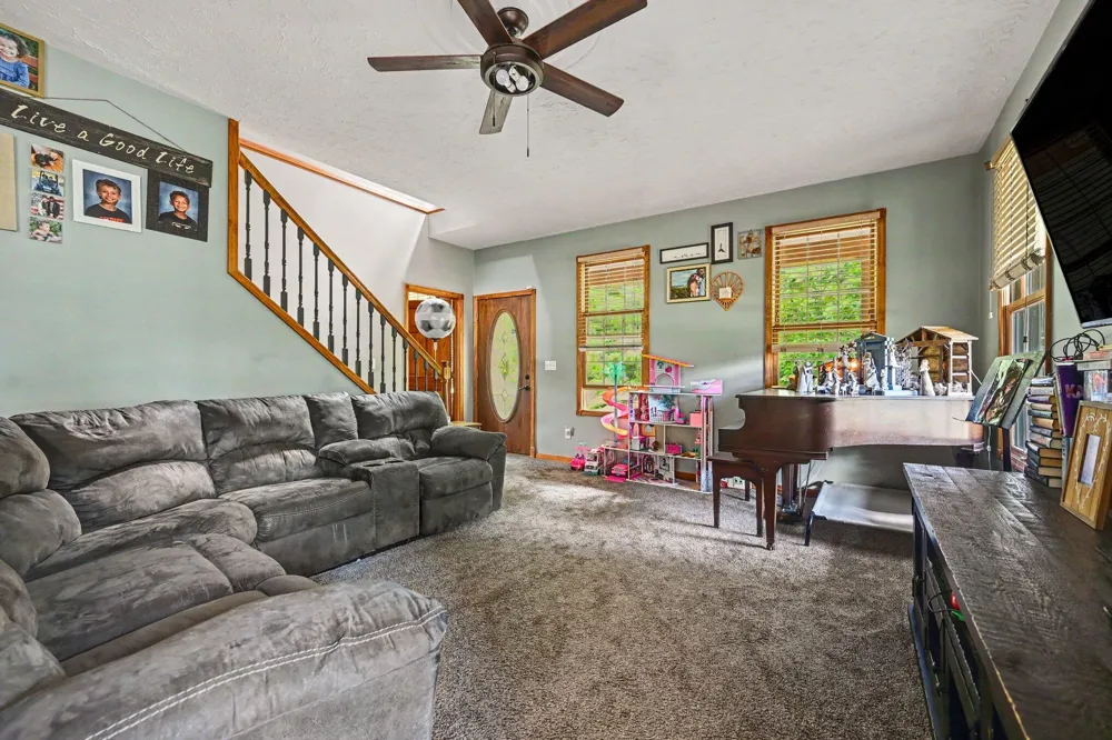 15757 Oakshore Drive Fabius Township, MI 49093