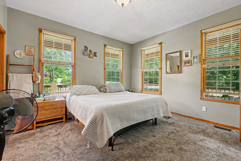 15757 Oakshore Drive Fabius Township, MI 49093