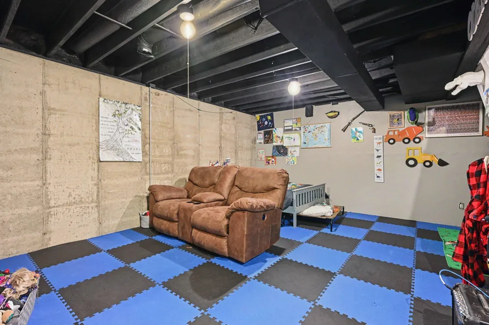 15757 Oakshore Drive Fabius Township, MI 49093