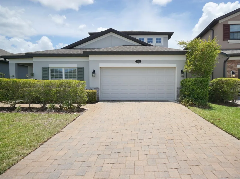 19460 BLOSSOM VINE LANE Lutz, FL 33558