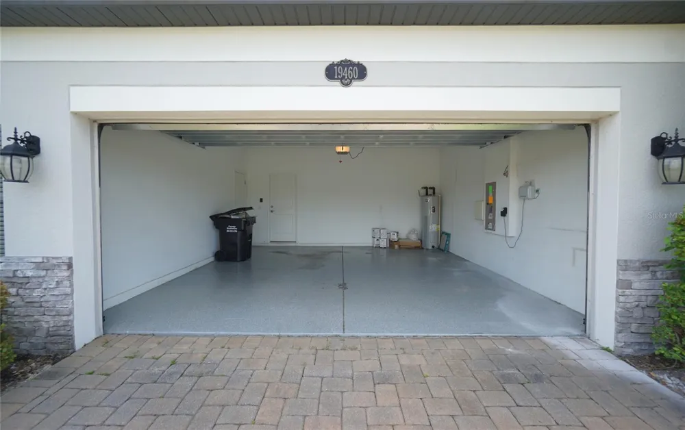 19460 BLOSSOM VINE LANE Lutz, FL 33558