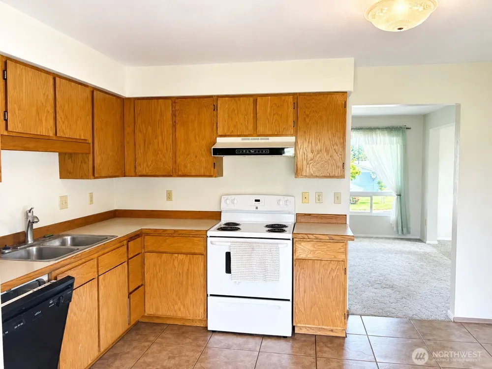 8 Orchard Loop S. Tonasket, WA 98855