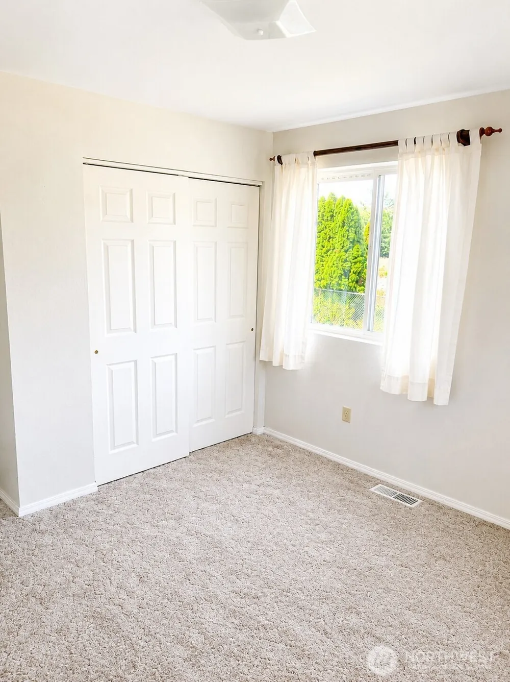 8 Orchard Loop S. Tonasket, WA 98855