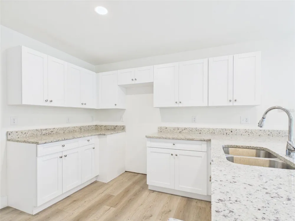 638 W 7TH STREET Lakeland, FL 33805