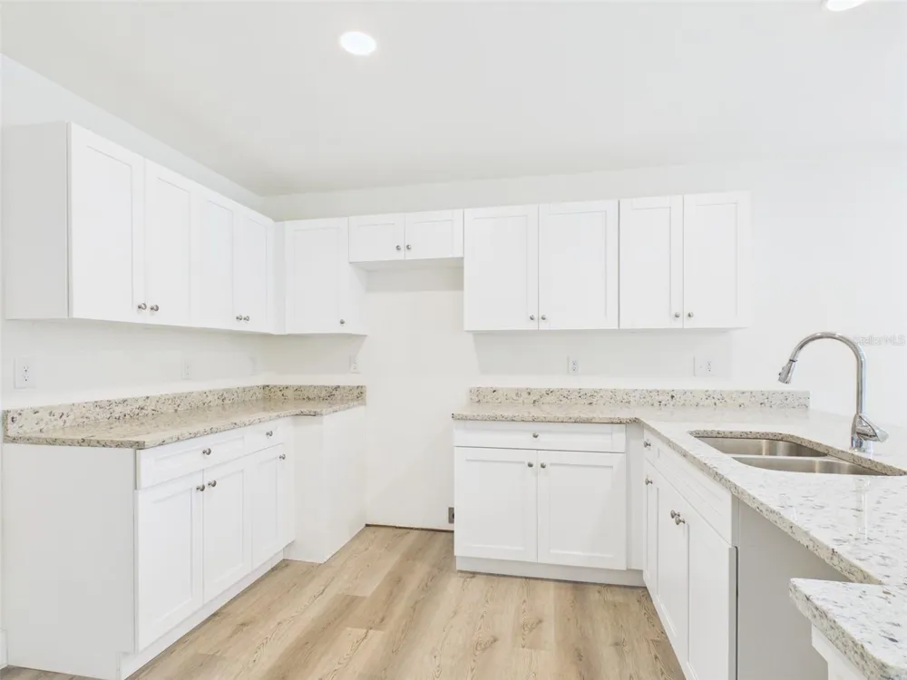 638 W 7TH STREET Lakeland, FL 33805
